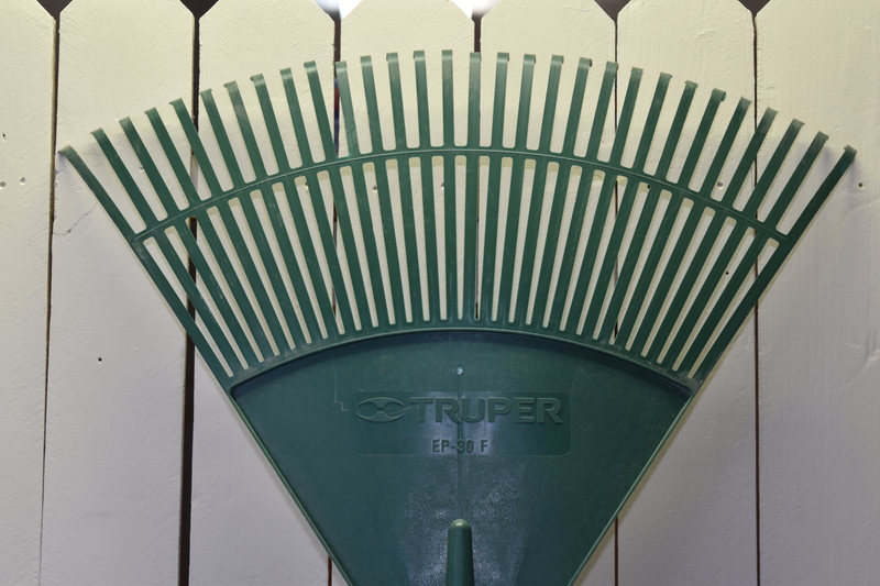 Plastic Leaf Rake Plastic Leaf Rake